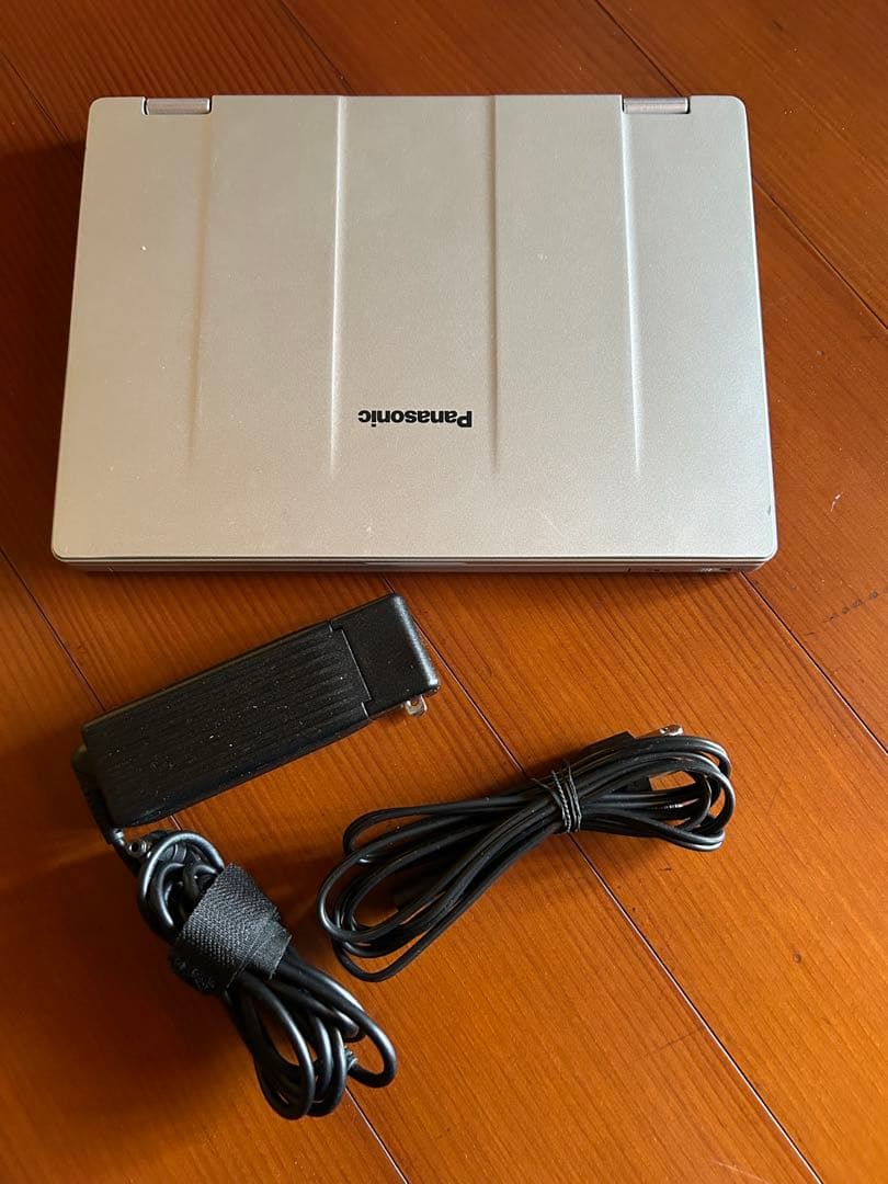 美品　ノートパソコン Panasonic レッツノート CF-RZ6