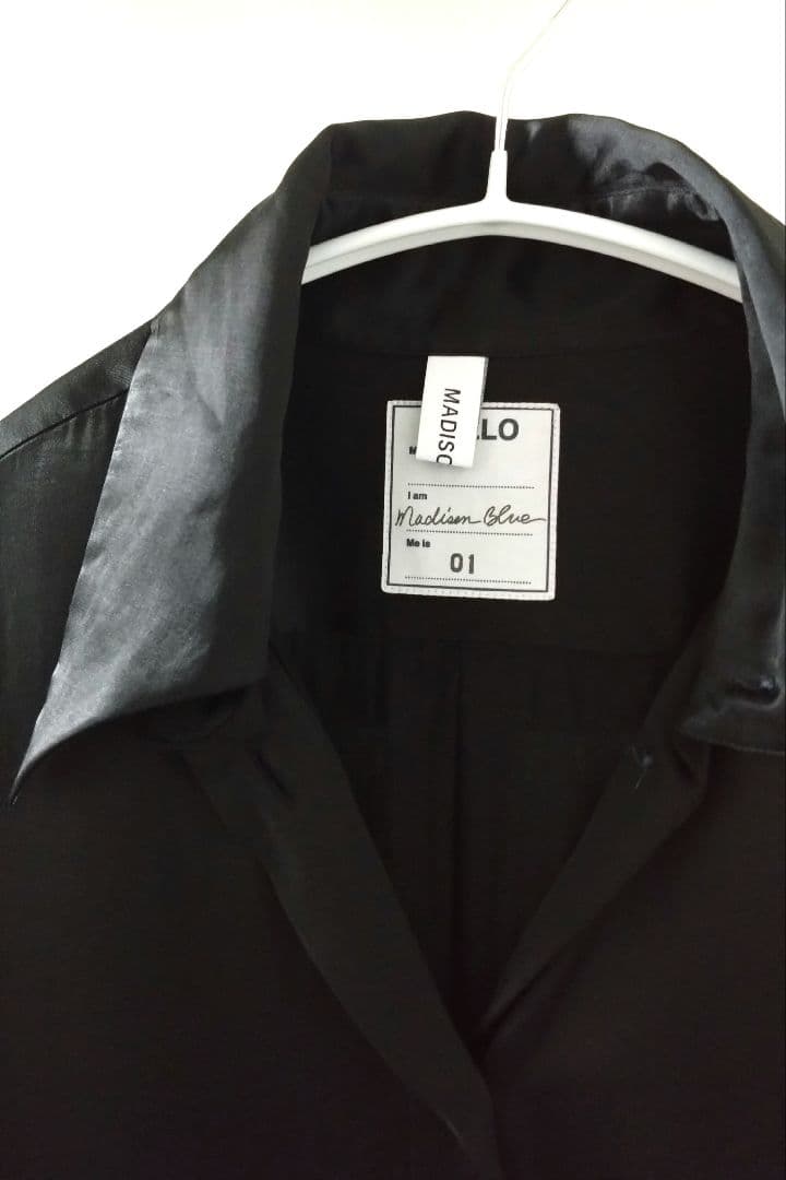 マディソンブルー♡サテン マダムシャツ ブラック