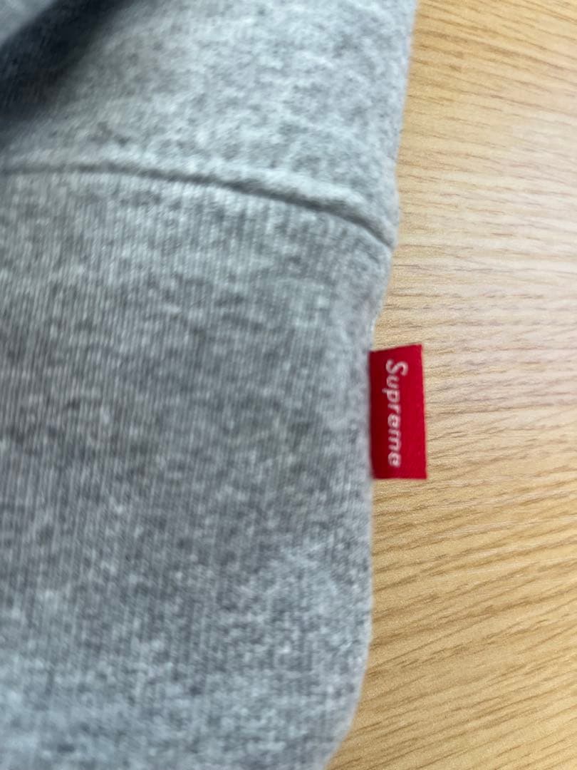 Supreme グレー スウェットトレーナー