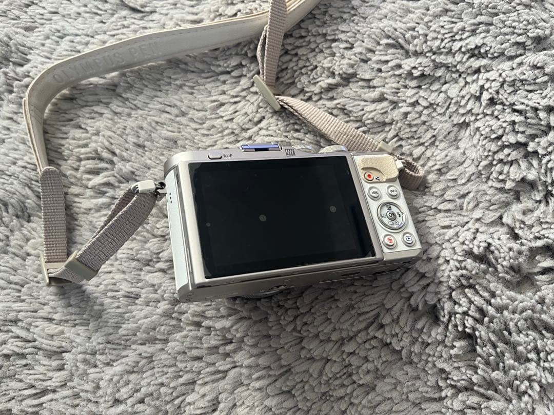 【OLYMPUS PEN EL9】ミラーレス一眼カメラ＊スマホ転送 白