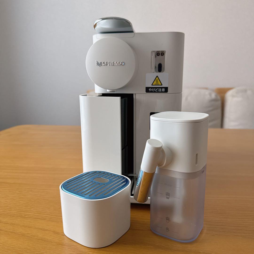 ★最終値下げ★ Nespresso エスプレッソマシン ホワイト
