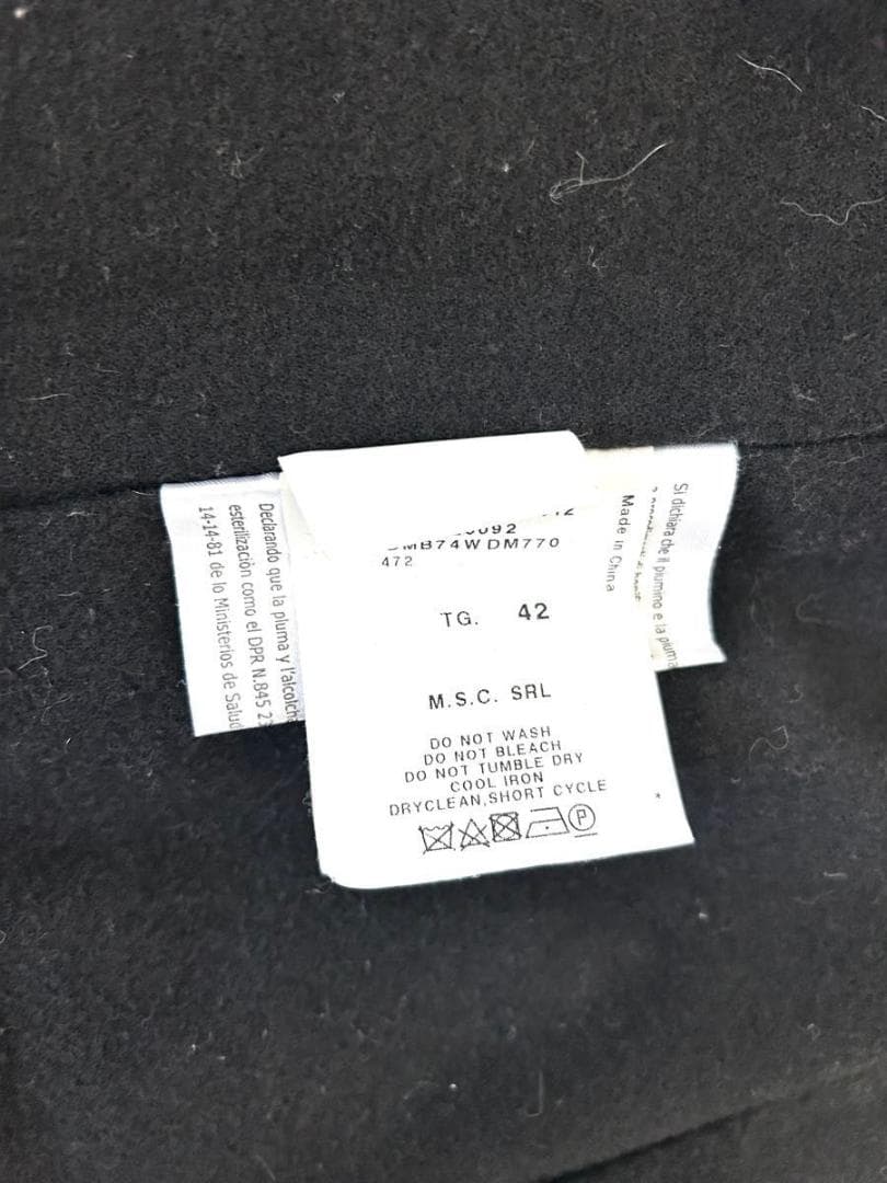 ★美品★【ARMANI COLLEZIONI】花柄ダウンジャケット 42