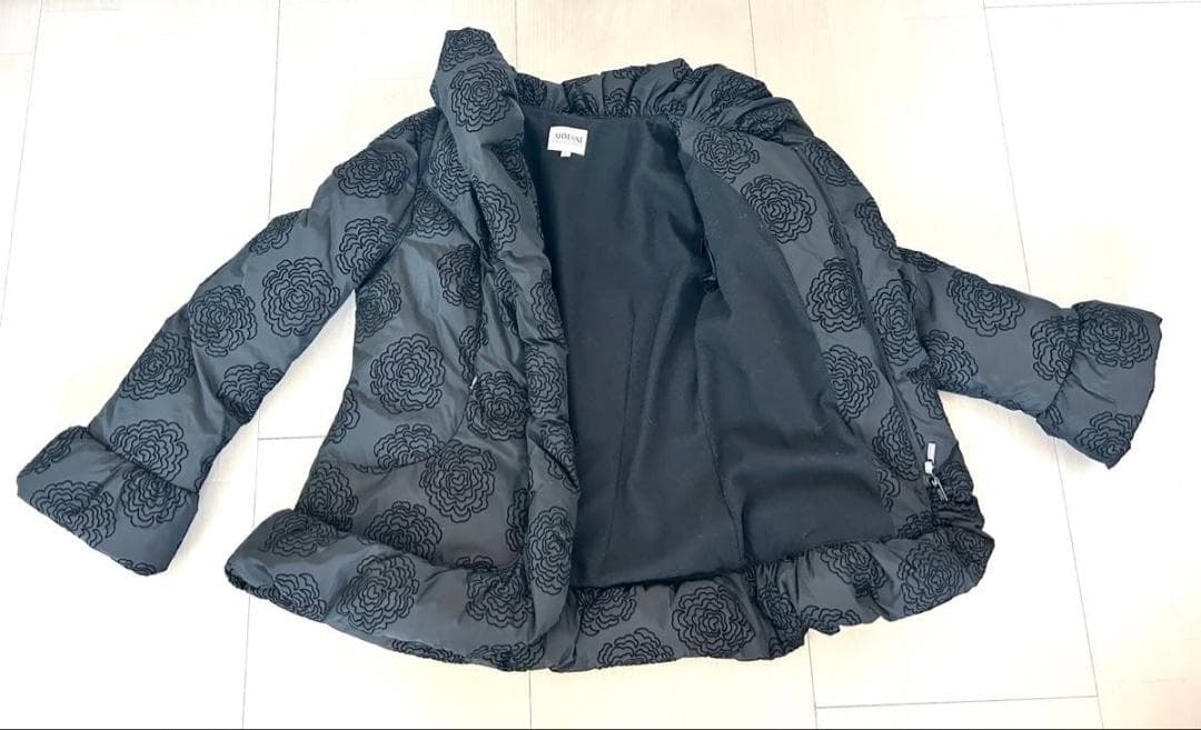 ★美品★【ARMANI COLLEZIONI】花柄ダウンジャケット 42