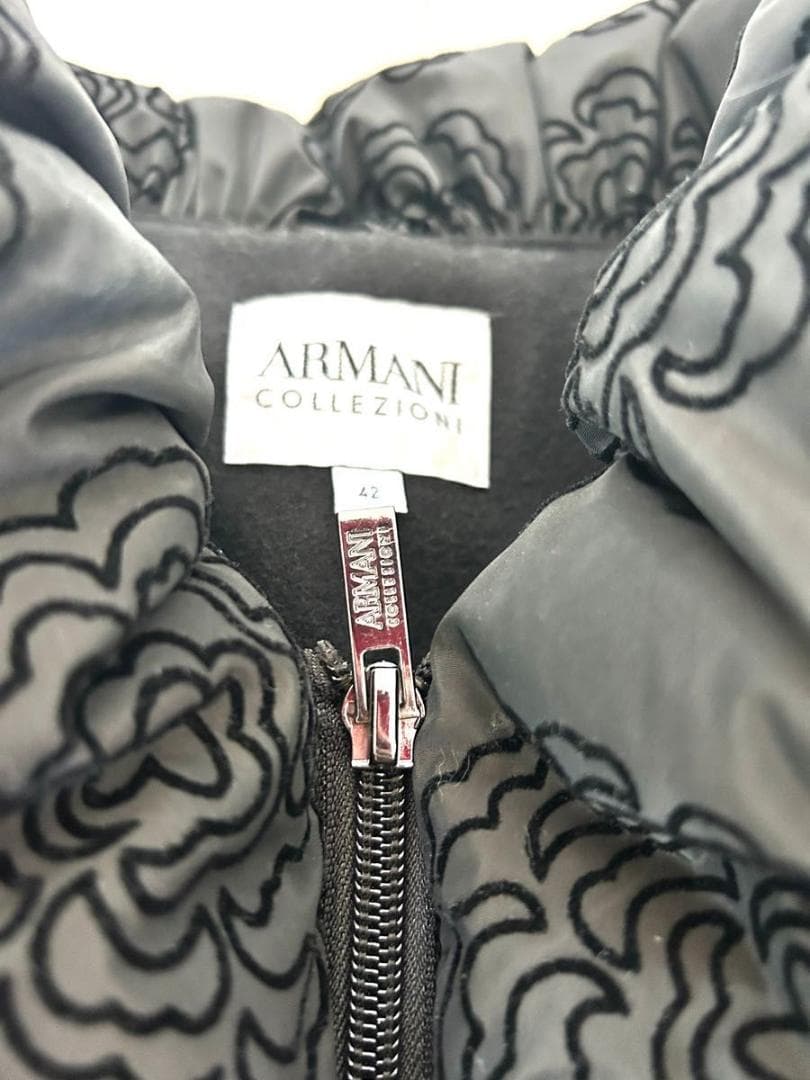 ★美品★【ARMANI COLLEZIONI】花柄ダウンジャケット 42