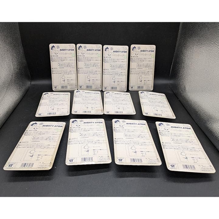 り*う様 J51 サンリオ SANRIO AMラジオ 鉄腕アトム レトロ 電池式