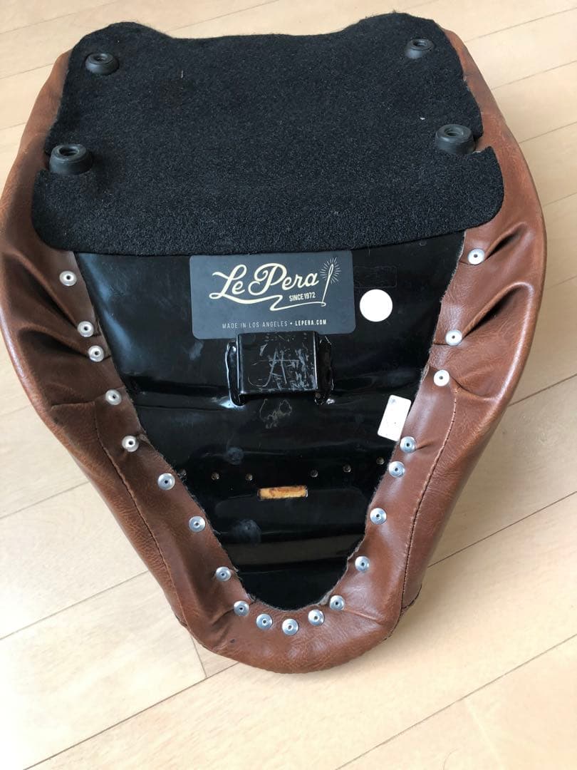 Le Pera ラペラ　STREAKER ツーリング用　ソロシート ブラウン