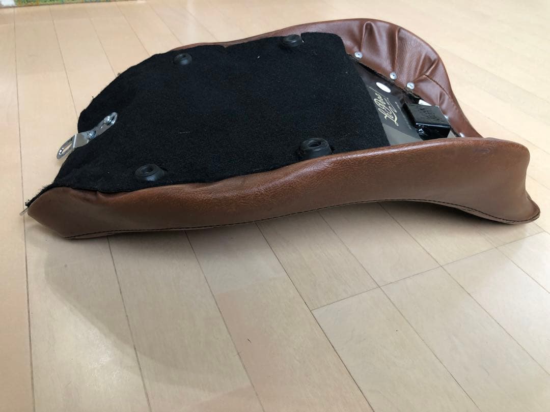 Le Pera ラペラ　STREAKER ツーリング用　ソロシート ブラウン