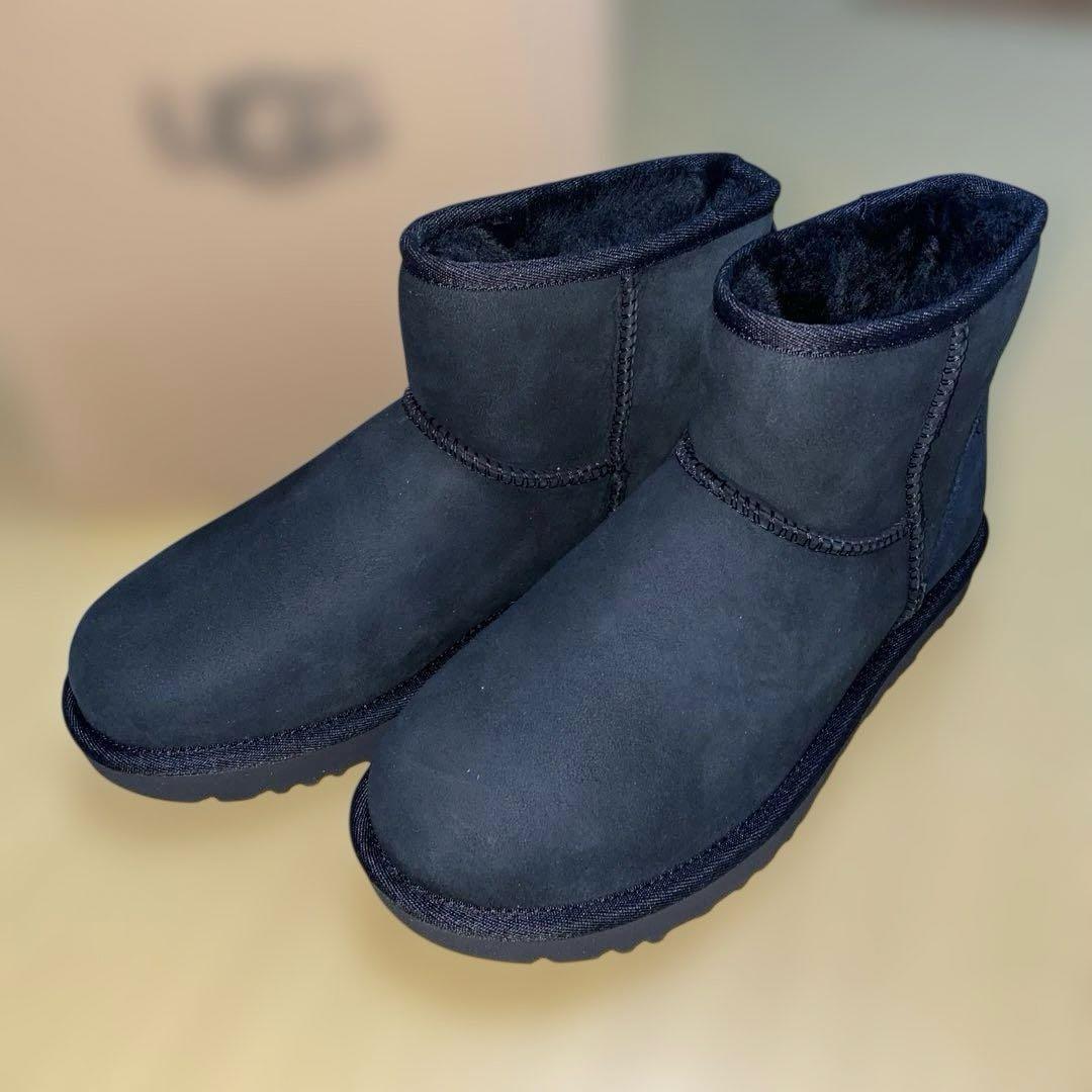 【新品】UGG　アグ　 ムートンブーツ　ブラック25㎝