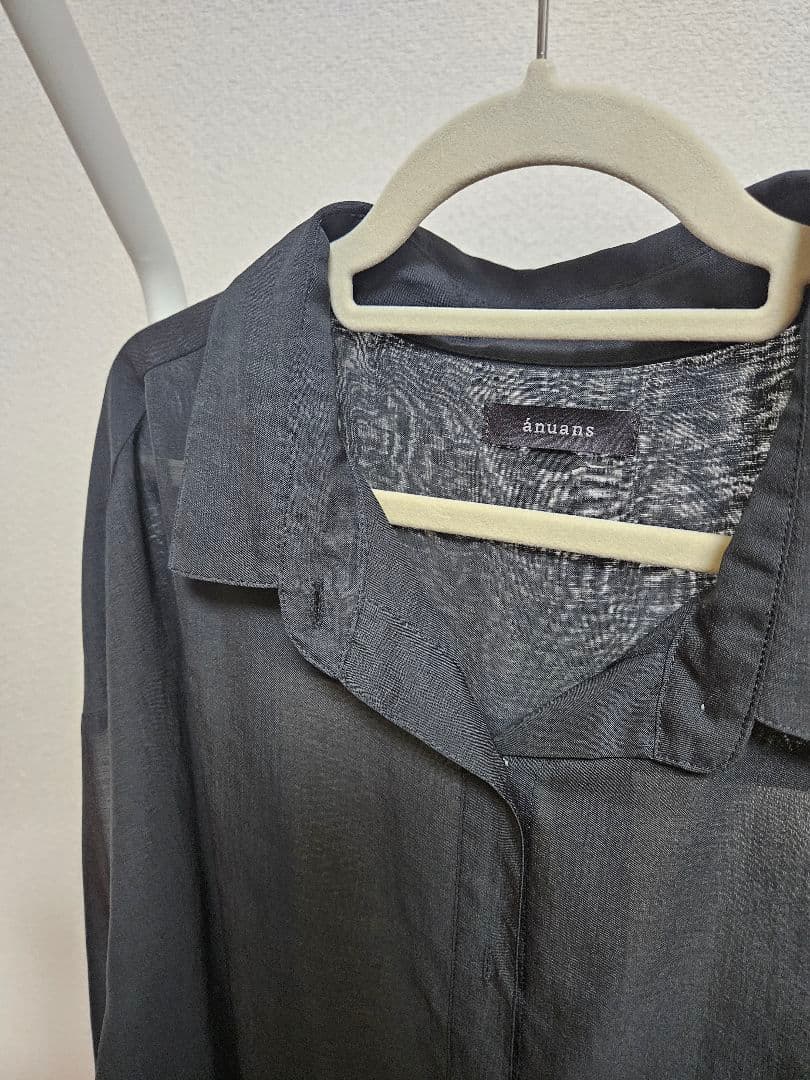 アニュアンス　ミニマルシアーオーバーシャツ　黒