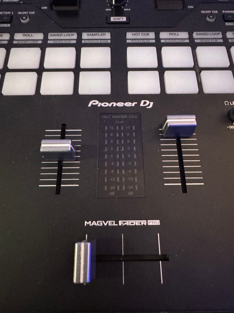 DJ機材 Pioneer DDJ-REV7