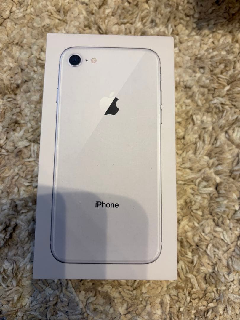 Apple iPhone 8 256GB シルバー 本体