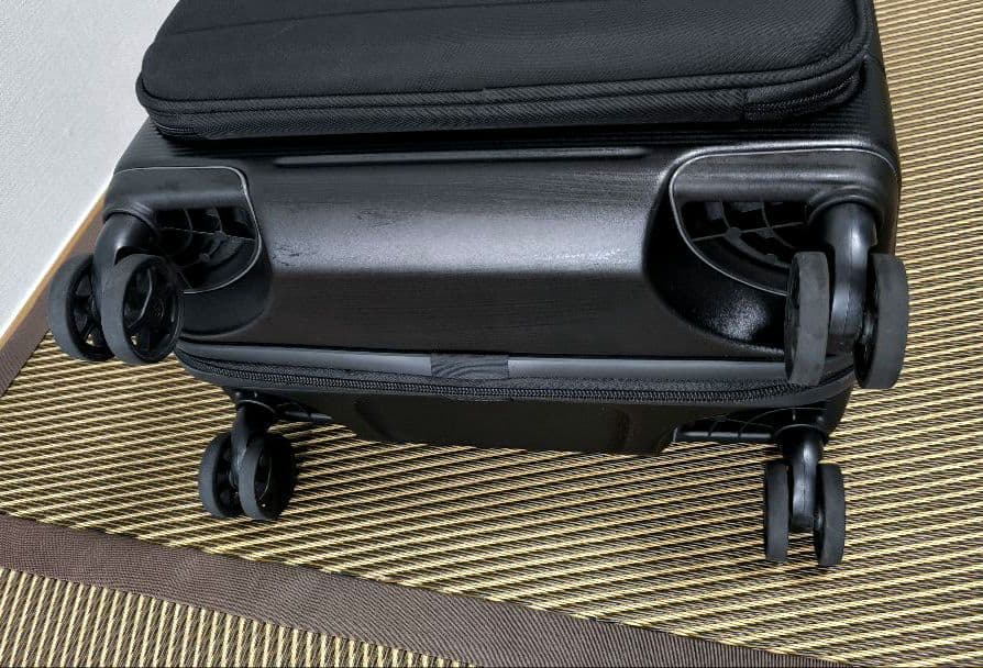 Samsonite ネオポッド スピナー55 サムソナイト