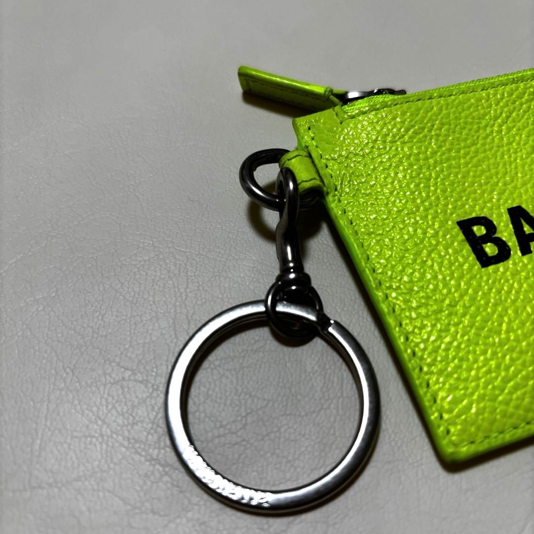 BALENCIAGA ネオンイエロー ケース