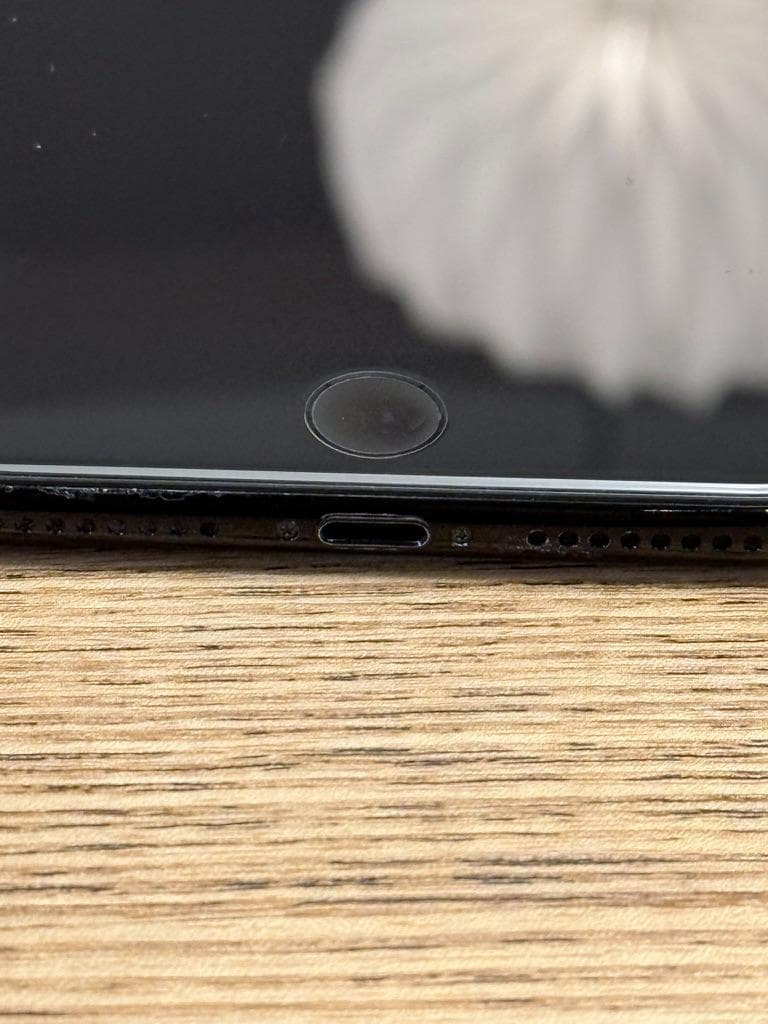 iPhone 7 Plus 256GB ブラック SIMフリー 本体のみ