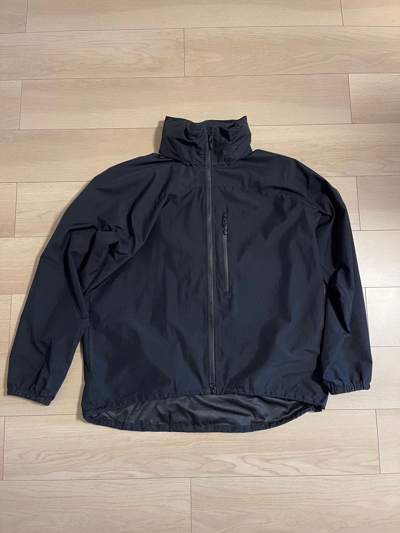 キッズwear 　ナイロンジャケット　M