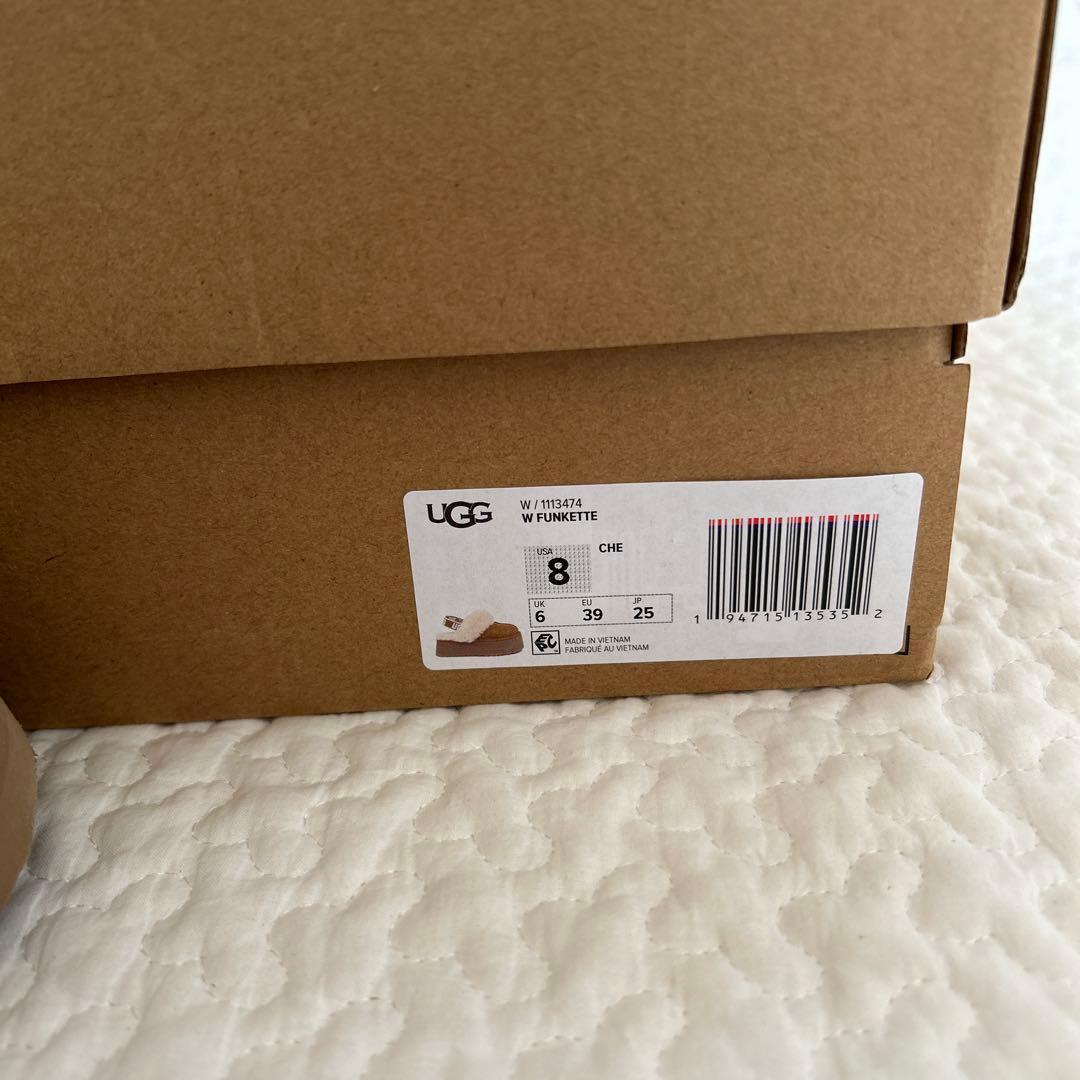 【UGG】FUNKETTE ファンケット サンダル チェスナット25cm