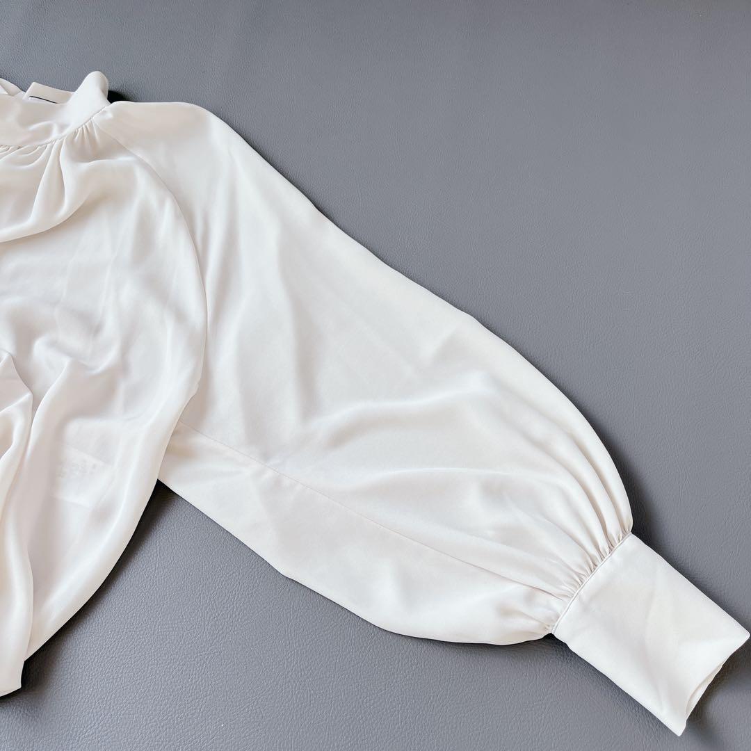 タグ付き✨BEIGE，RHYL ジョーゼット　スタンドカラー　ブラウス