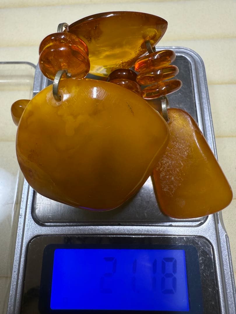 琥珀　アンバー　なは琥珀　583 k14