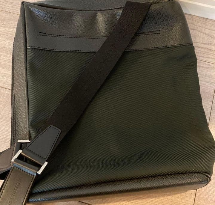 極美品　LOUIS VUITTON ルイヴィトン　ベルーガ　ショルダーバッグ