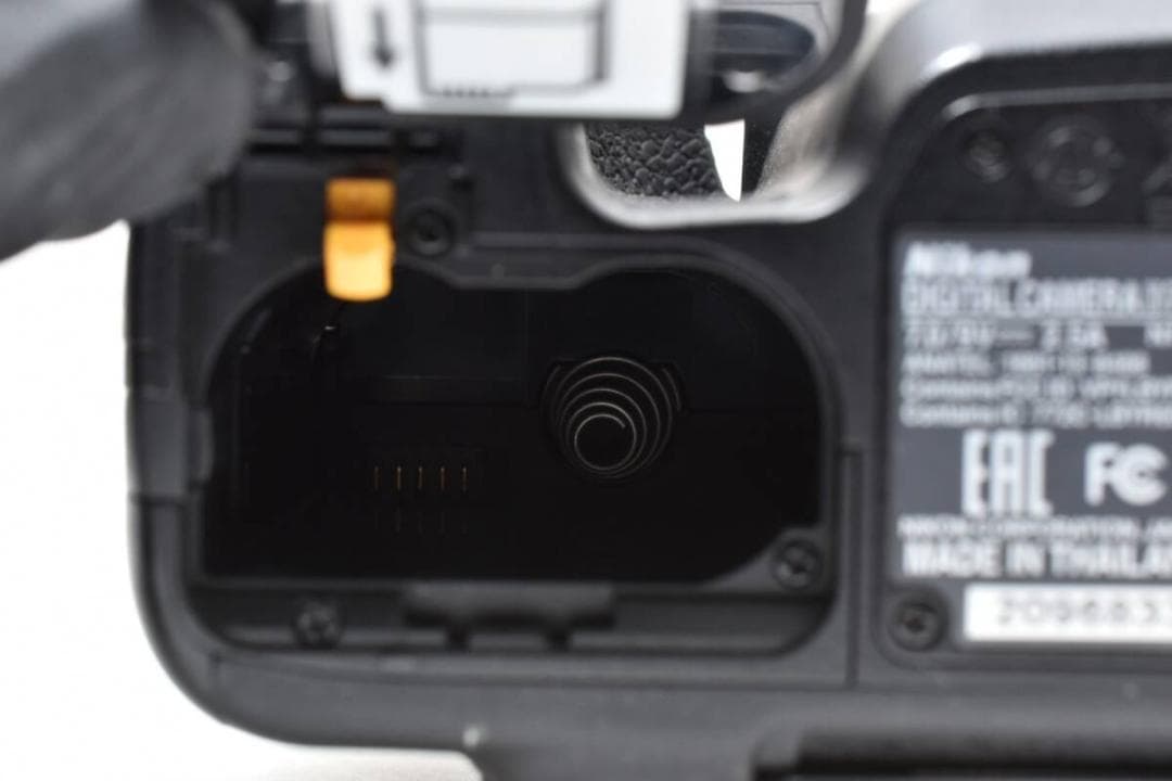 ★良品★《ショット数8,458回 》Nikon D750 ボディ #749U