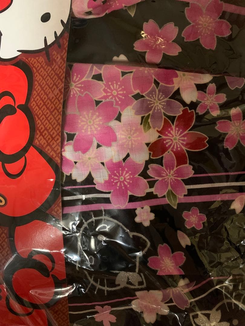 【新品】Hello Kitty ハロー　キティ 浴衣 大人用　綿100%