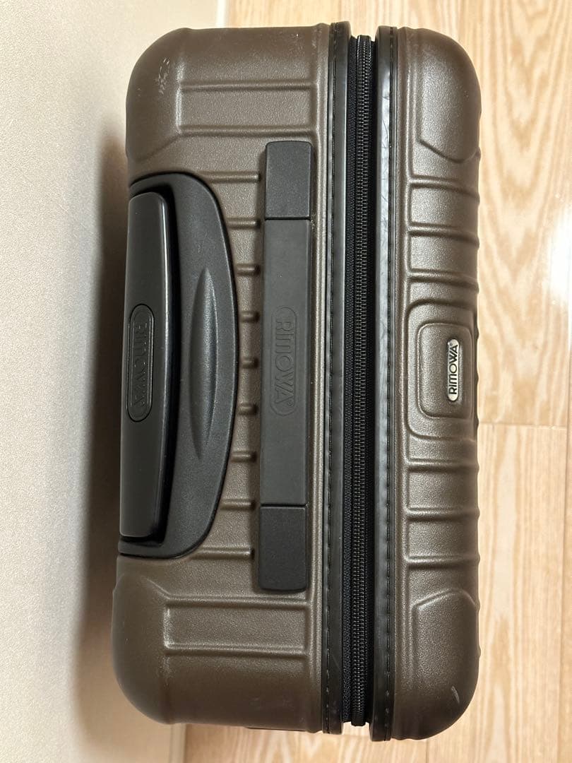 リモワ サルサ 2輪 32L ブロンズマット 機内持ち込み対応