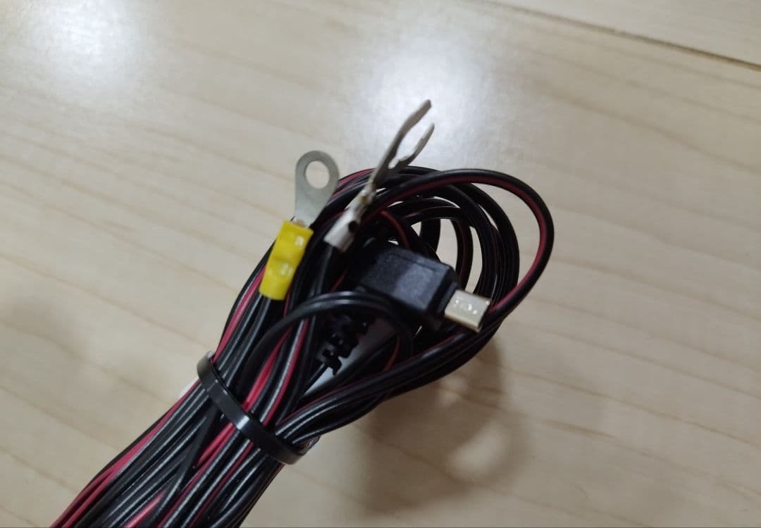 【送料込】美品☆セルスター　AR-5 レーダー探知機（ミラータイプ）