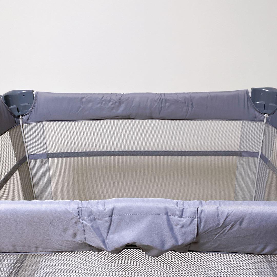 アップリカ　ココネルエアーAB　グレー　ホワイト　ベビーベッド　ベビーサークル