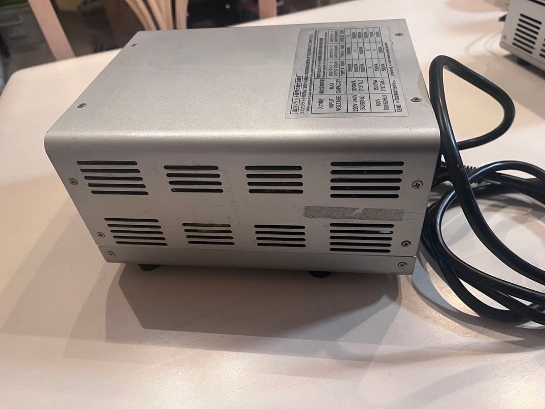 カシムラ 変圧器 3000VA TTS-119C