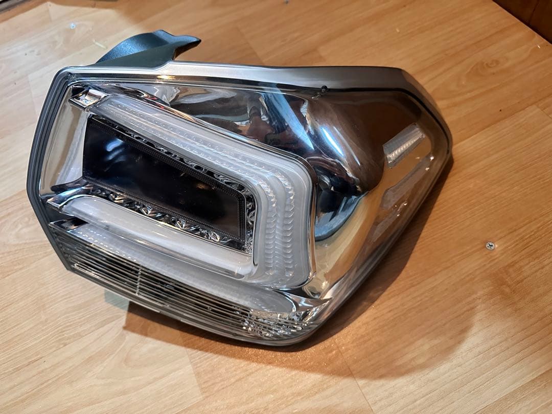 コーリン製　インプレッサスポーツ　LEDクリアテール