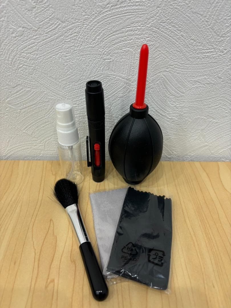 【新品同様】キャノン デジタル一眼 EOS Kiss X10 ダブルズーム