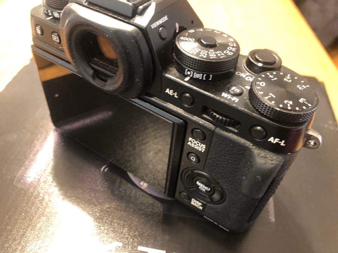 FUJI X-T1本体　バッテリー3個　フラッシュ　書籍　革製ケース
