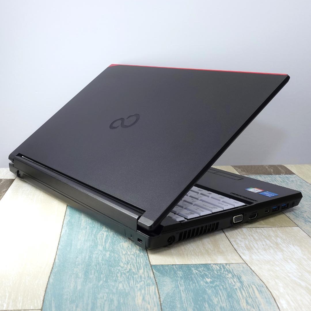 美品で神速の２０２３年製✨１２世代コアｉ５に超高速新品ＳＳＤ１ＴＢ＆大容量メモリ