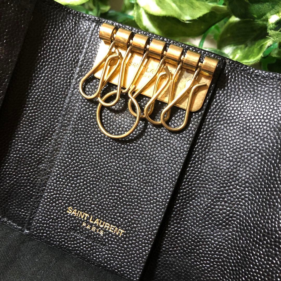 ちゅない　極美品♡ イヴサンローラン　キーケース　6連 キャビアスキン