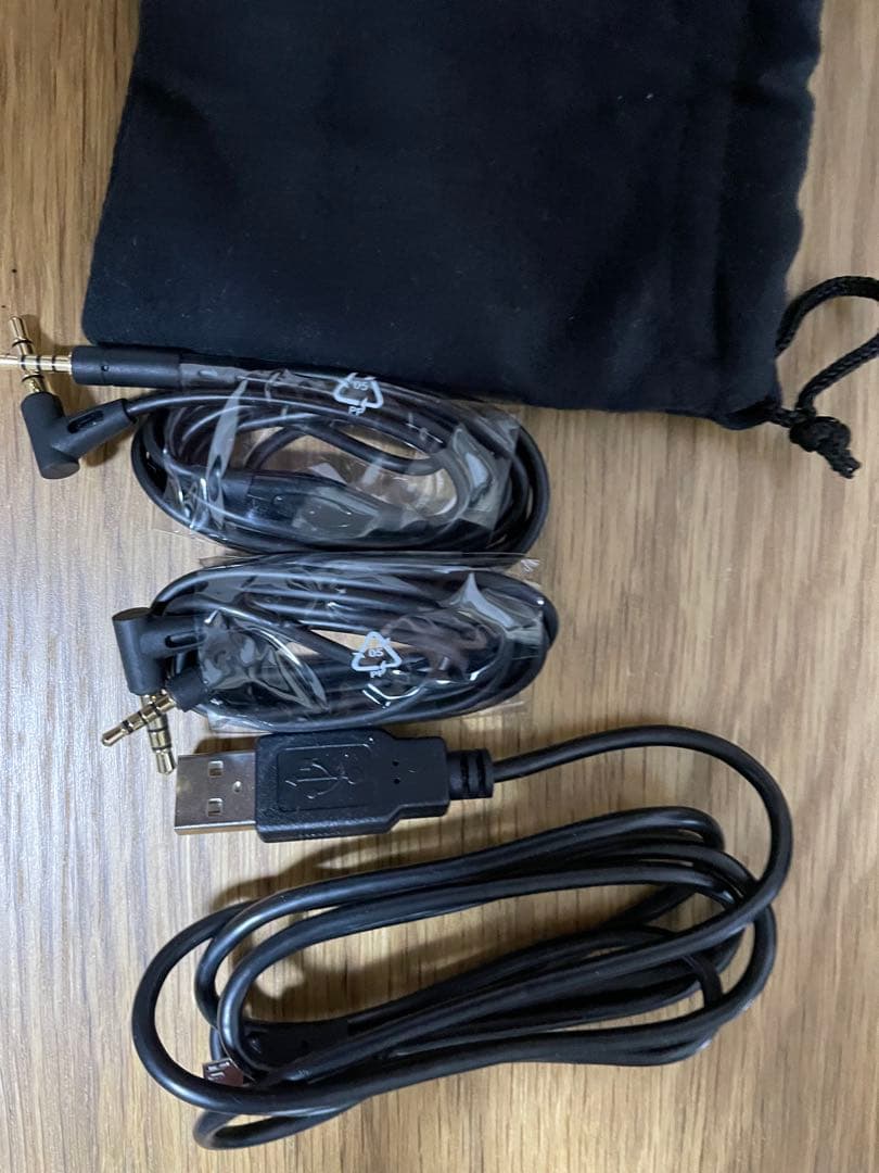 オーバードクロー　デノン　ワイヤレスヘッドホンAHGC30