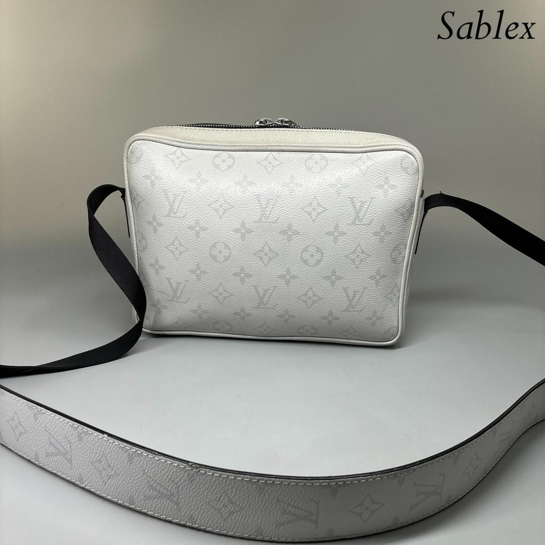 【極美品/RFID】ルイヴィトン タイガラマ アウトドアメッセンジャーPM