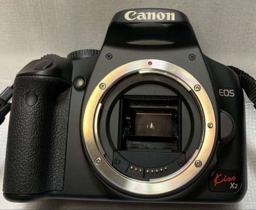（美品）Canon EOS Kiss X2 デジタル一眼（セミハードケース付）