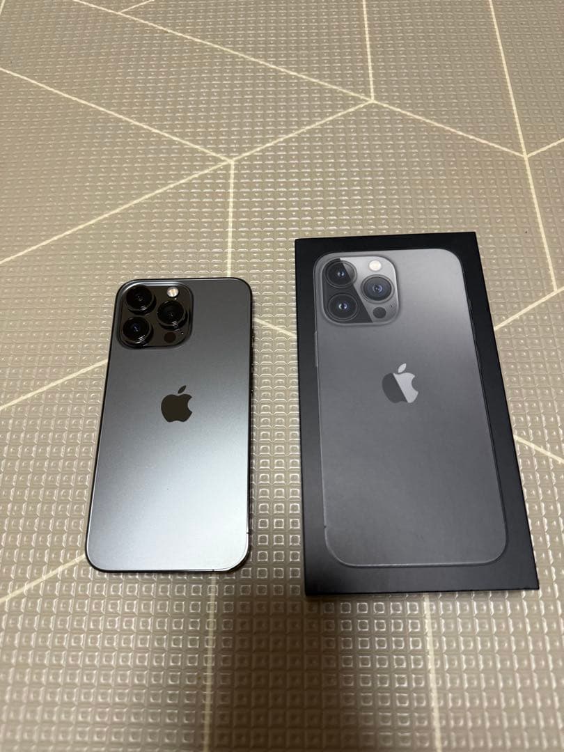 美品　iPhone13Pro 512GB グラファイト