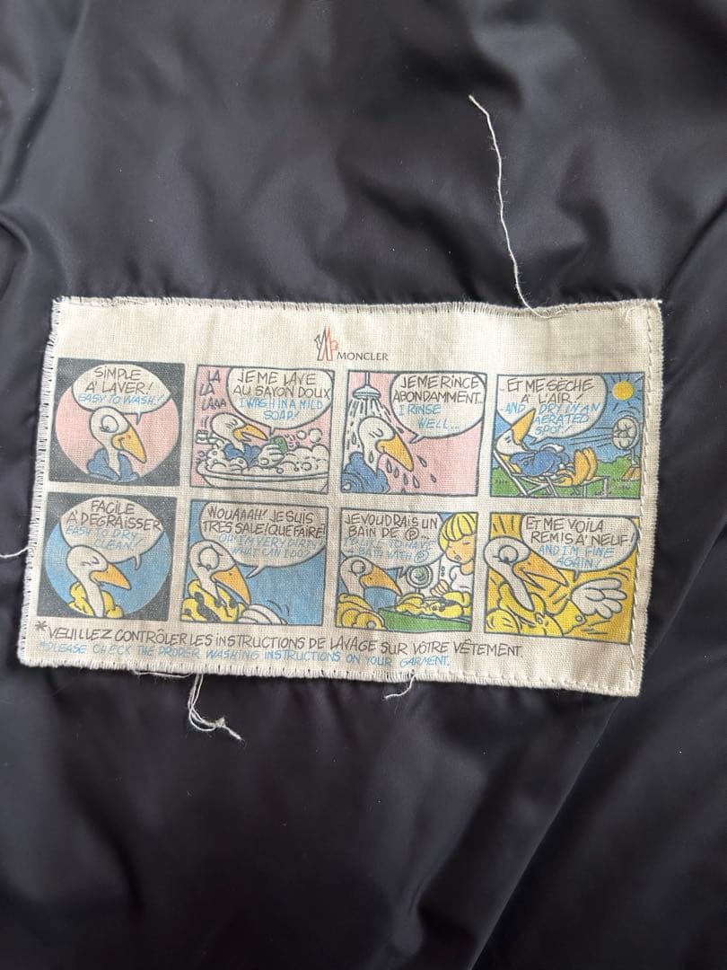 モンクレール オリーブグリーン フード付きダウンジャケット