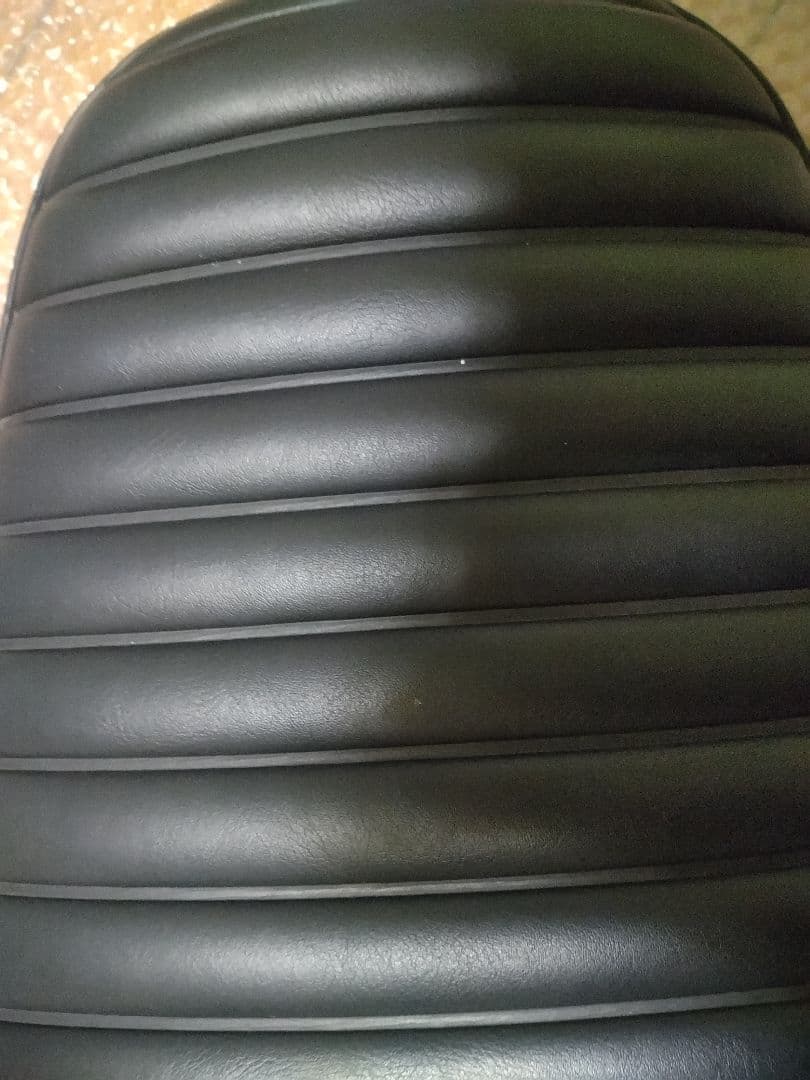 W800 純正シート