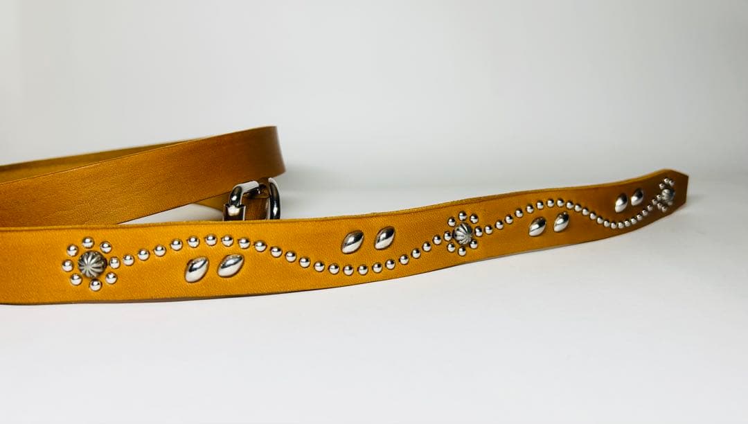 スタッズナローベルト22mm幅(ライトブラウン)ダブルリーフhtcナロー好き