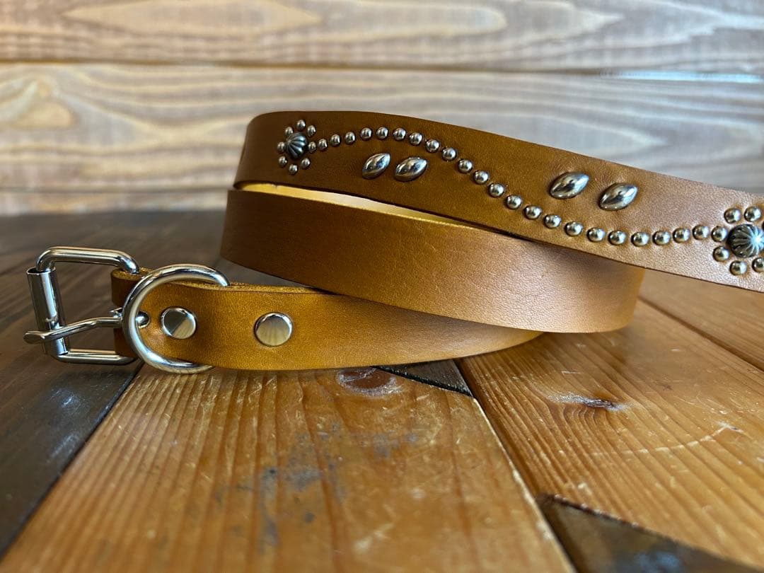 スタッズナローベルト22mm幅(ライトブラウン)ダブルリーフhtcナロー好き