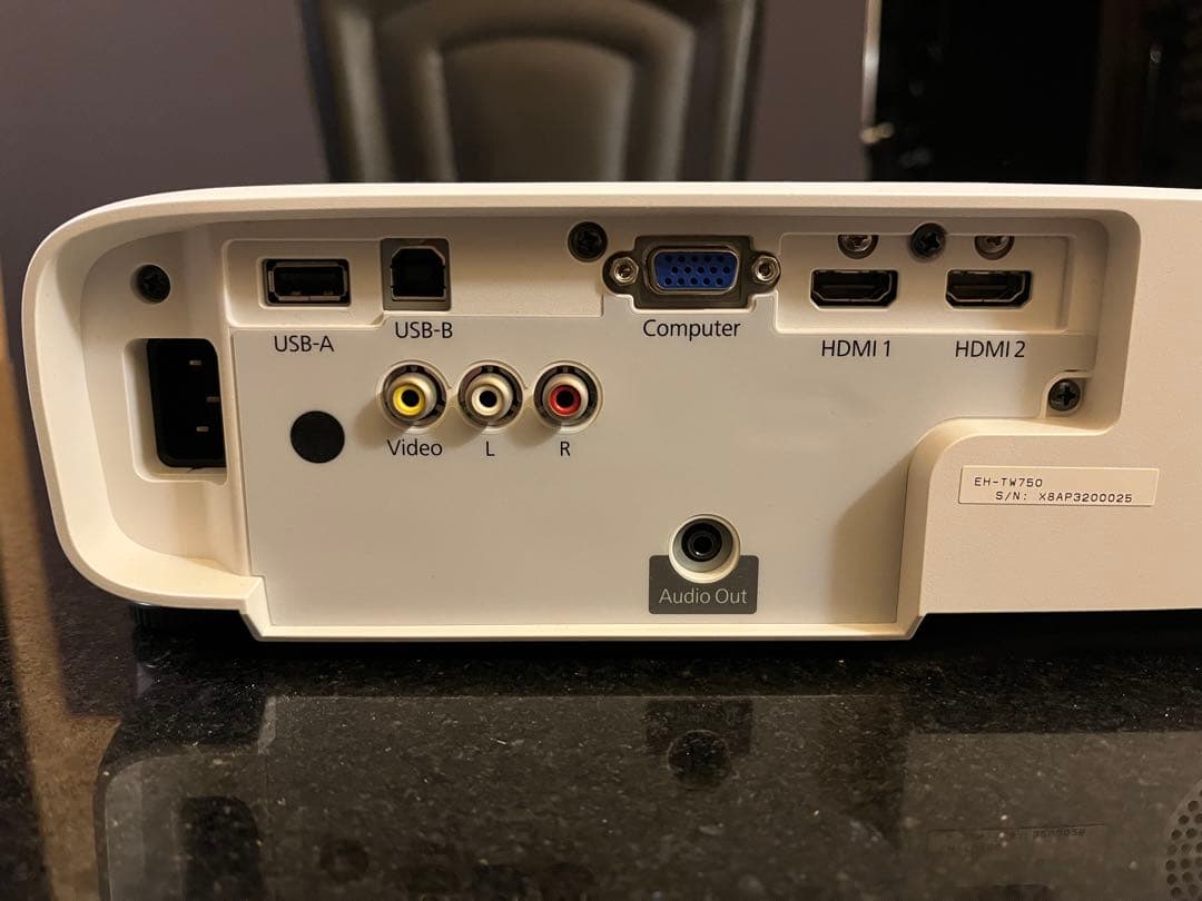 美品！EPSON EH-TW750