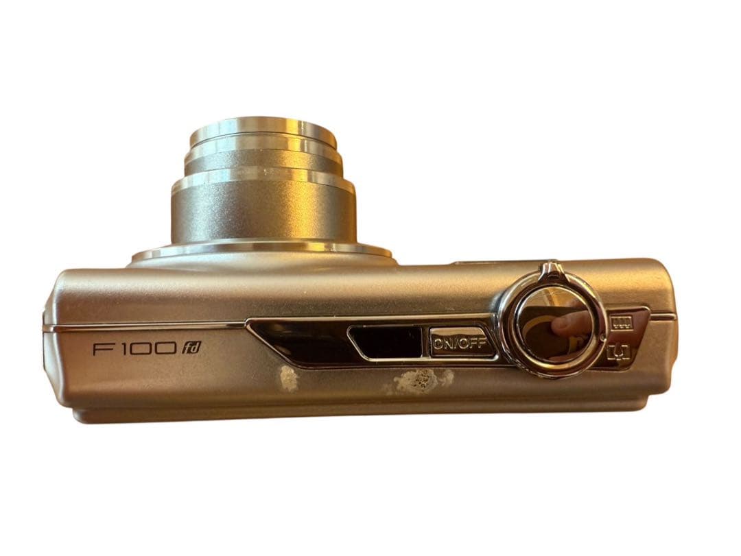 Fujifilm FinePix F100 fd デジタルカメラ