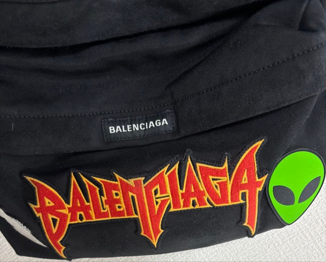 BALENCIAGA エクスプローラー XXL ボディバッグ ワッペン