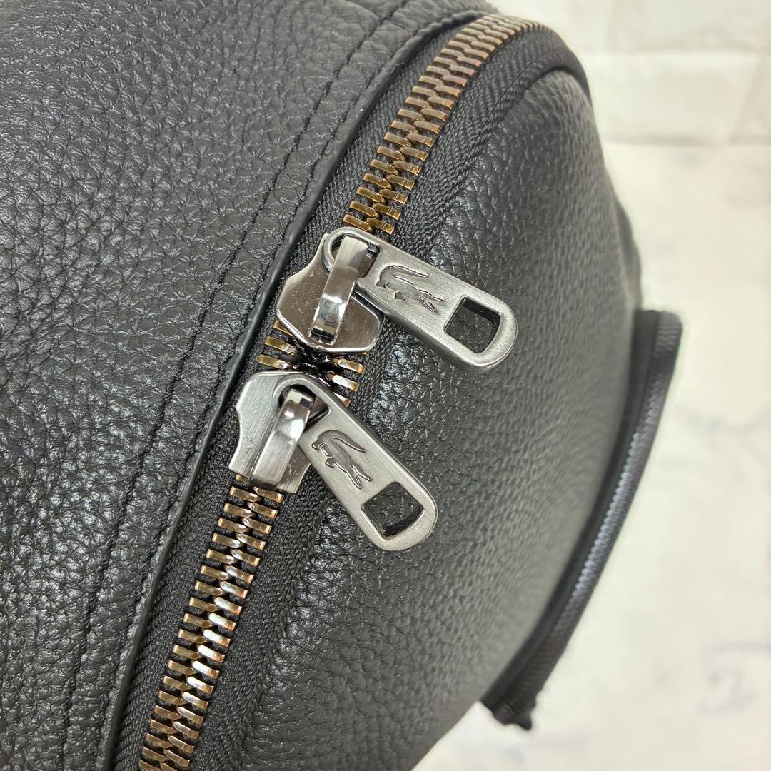 極美品✨ラコステ　レザーボディバッグ　ショルダーバッグ　ブラック