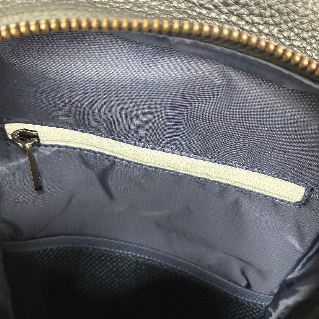 極美品✨ラコステ　レザーボディバッグ　ショルダーバッグ　ブラック