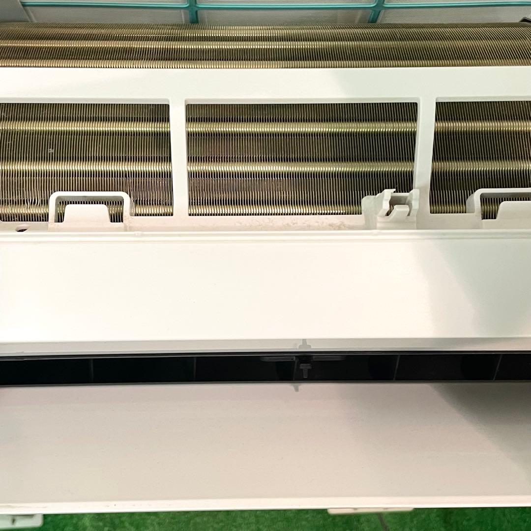 高年式2022年 東芝 ルームエアコン RAS-J221M 6畳