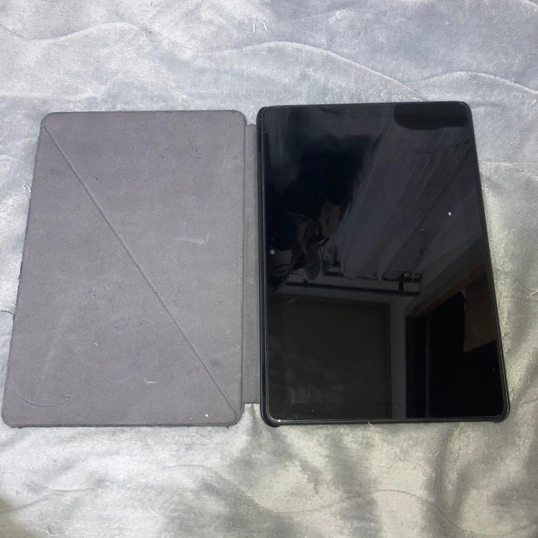 【美品】Amazon Fire HD 10（第11世代）32GB ＋カバー付き