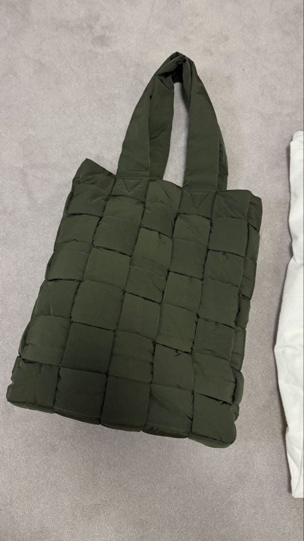 ボッテガヴェネタ　ザ パデッドトート カーキ